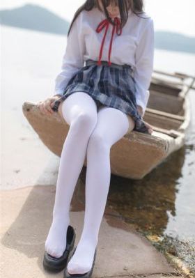 欧美大胆展阴美女图_超清在线观看电视